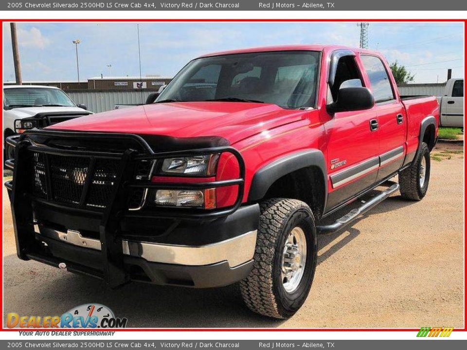 2005 Chevrolet Silverado 2500HD LS Crew Cab 4x4 Victory Red / Dark Charcoal Photo #1