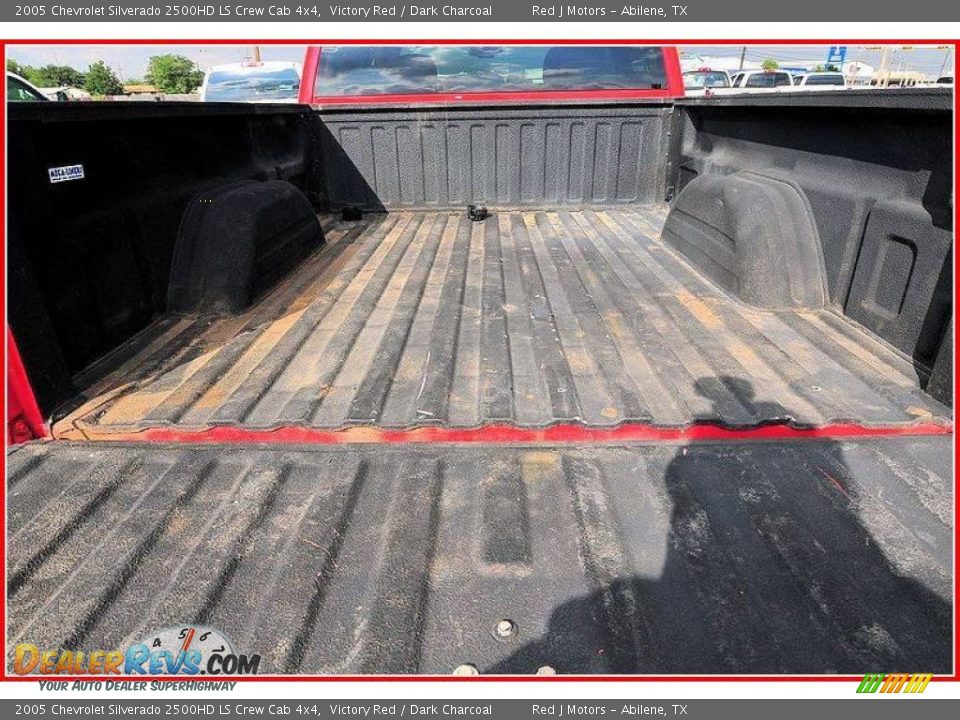 2005 Chevrolet Silverado 2500HD LS Crew Cab 4x4 Victory Red / Dark Charcoal Photo #6