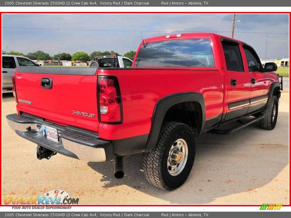 2005 Chevrolet Silverado 2500HD LS Crew Cab 4x4 Victory Red / Dark Charcoal Photo #7