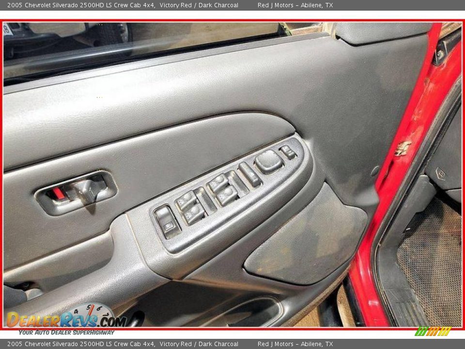 2005 Chevrolet Silverado 2500HD LS Crew Cab 4x4 Victory Red / Dark Charcoal Photo #17