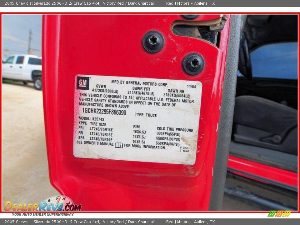 2005 Chevrolet Silverado 2500HD LS Crew Cab 4x4 Victory Red / Dark Charcoal Photo #18
