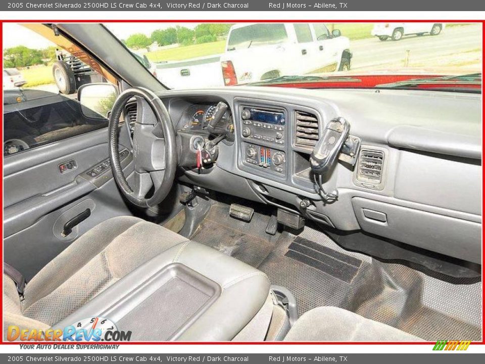 2005 Chevrolet Silverado 2500HD LS Crew Cab 4x4 Victory Red / Dark Charcoal Photo #24