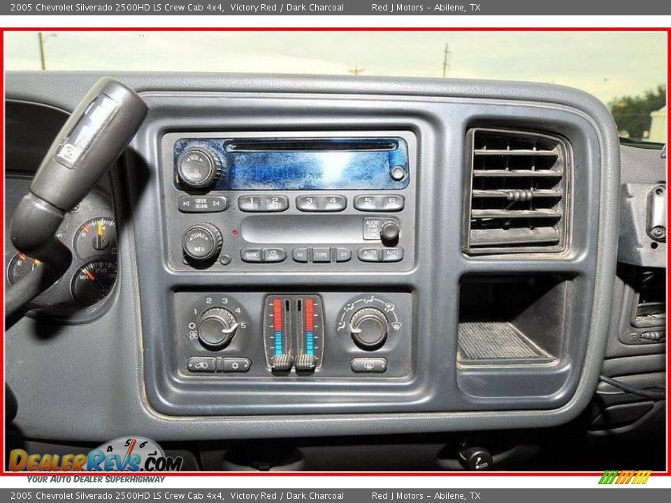 2005 Chevrolet Silverado 2500HD LS Crew Cab 4x4 Victory Red / Dark Charcoal Photo #30