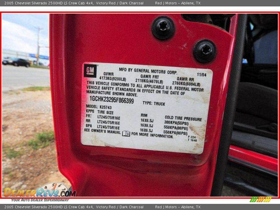 2005 Chevrolet Silverado 2500HD LS Crew Cab 4x4 Victory Red / Dark Charcoal Photo #34