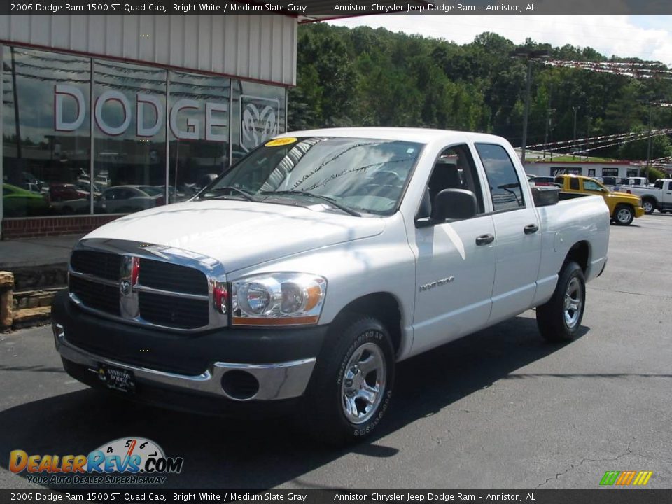 2006 Dodge Ram 1500 ST Quad Cab Bright White / Medium Slate Gray Photo #4