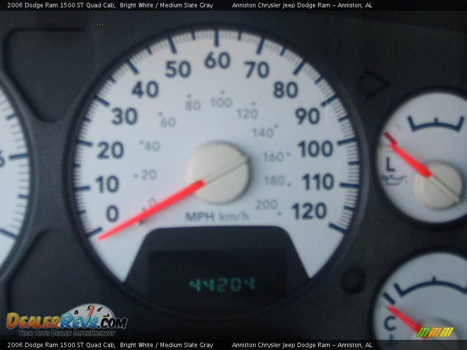 2006 Dodge Ram 1500 ST Quad Cab Bright White / Medium Slate Gray Photo #15