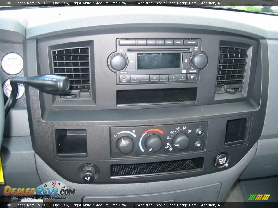 2006 Dodge Ram 1500 ST Quad Cab Bright White / Medium Slate Gray Photo #16