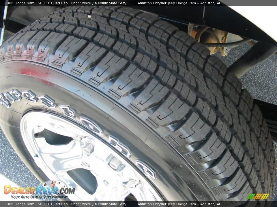 2006 Dodge Ram 1500 ST Quad Cab Bright White / Medium Slate Gray Photo #19
