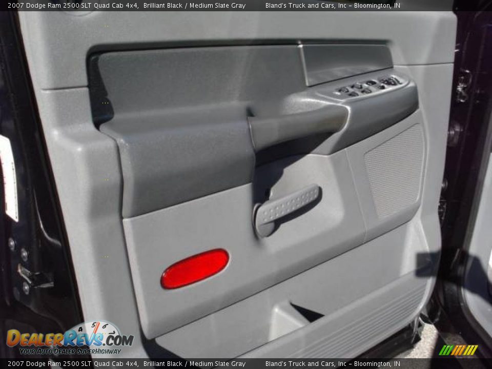 2007 Dodge Ram 2500 SLT Quad Cab 4x4 Brilliant Black / Medium Slate Gray Photo #18