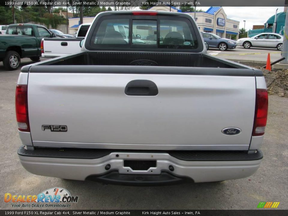 1999 Ford F150 XL Regular Cab 4x4 Silver Metallic / Medium Graphite Photo #4