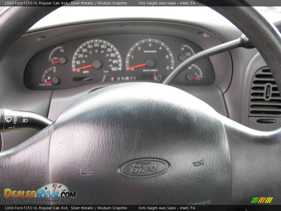 1999 Ford F150 XL Regular Cab 4x4 Silver Metallic / Medium Graphite Photo #17