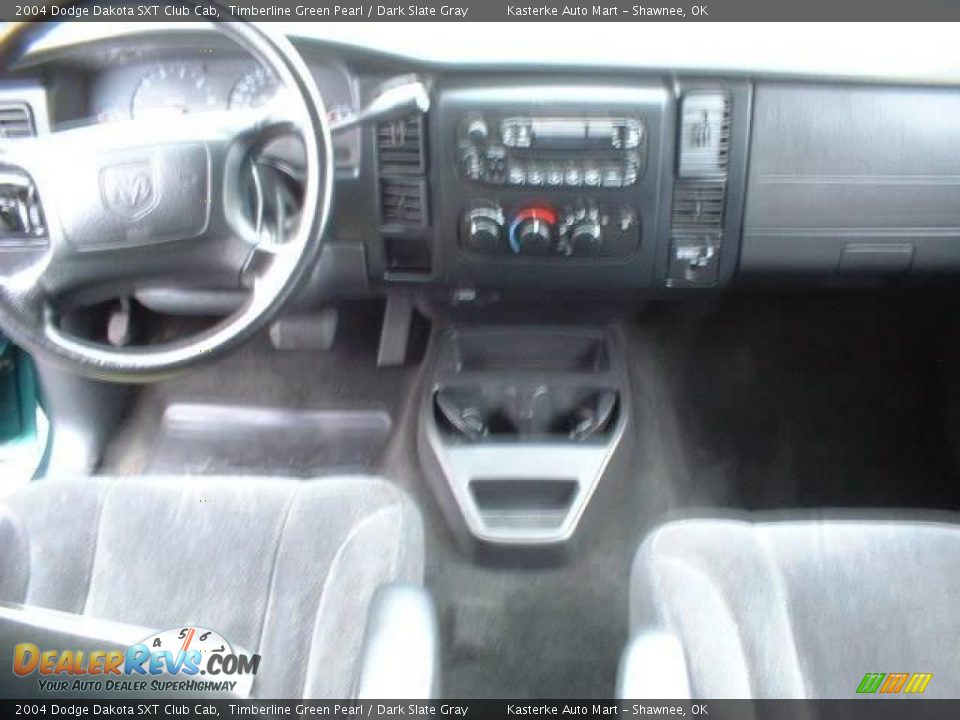 2004 Dodge Dakota SXT Club Cab Timberline Green Pearl / Dark Slate Gray Photo #10