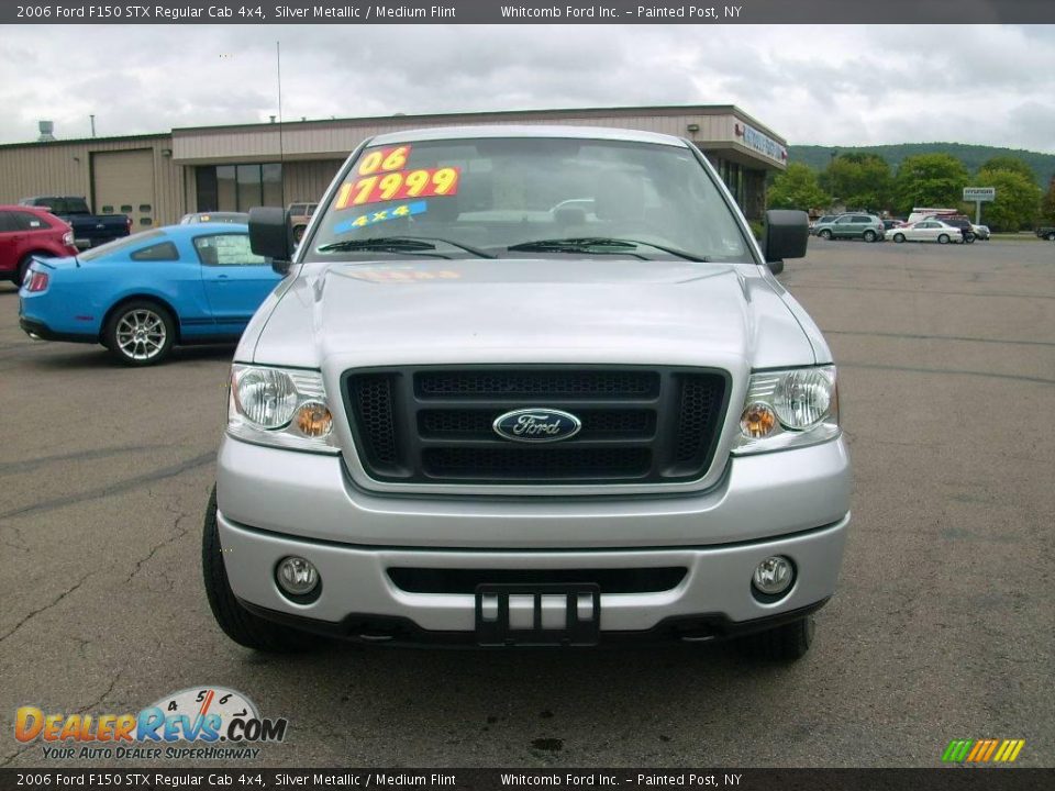 2006 Ford F150 STX Regular Cab 4x4 Silver Metallic / Medium Flint Photo #2