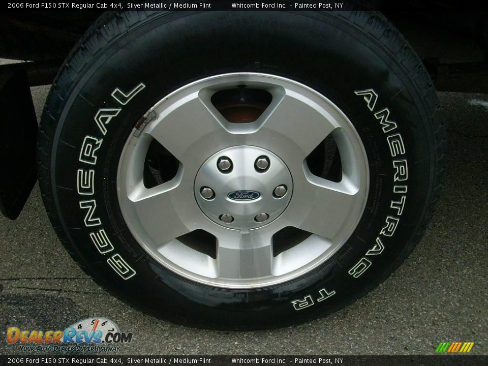 2006 Ford F150 STX Regular Cab 4x4 Silver Metallic / Medium Flint Photo #7