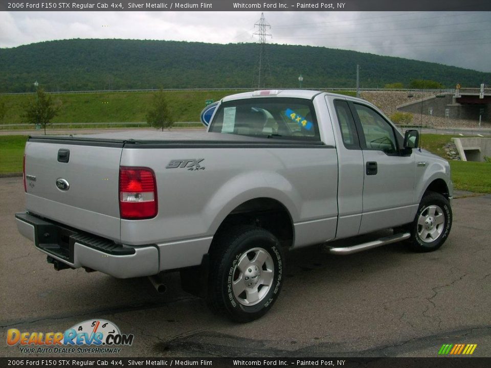 2006 Ford F150 STX Regular Cab 4x4 Silver Metallic / Medium Flint Photo #14