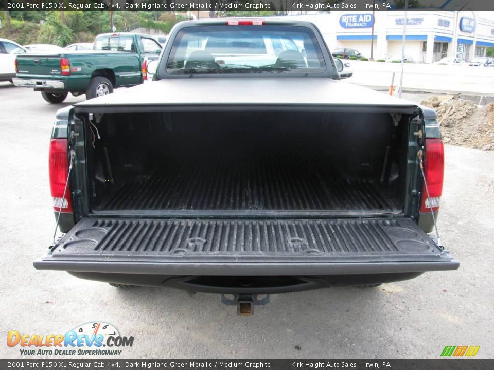 2001 Ford F150 XL Regular Cab 4x4 Dark Highland Green Metallic / Medium Graphite Photo #5