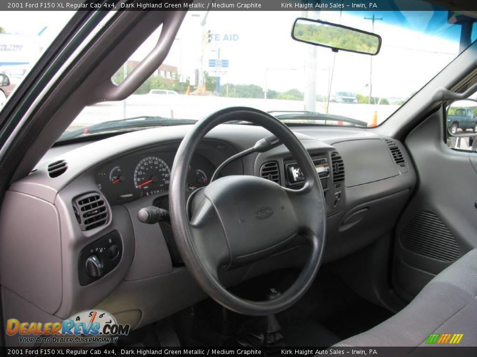 2001 Ford F150 XL Regular Cab 4x4 Dark Highland Green Metallic / Medium Graphite Photo #6