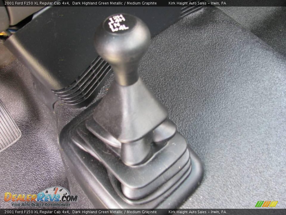 2001 Ford F150 XL Regular Cab 4x4 Dark Highland Green Metallic / Medium Graphite Photo #8