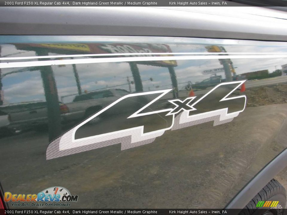 2001 Ford F150 XL Regular Cab 4x4 Dark Highland Green Metallic / Medium Graphite Photo #16