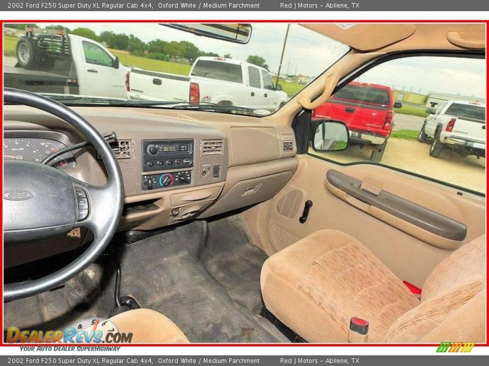 2002 Ford F250 Super Duty XL Regular Cab 4x4 Oxford White / Medium Parchment Photo #21
