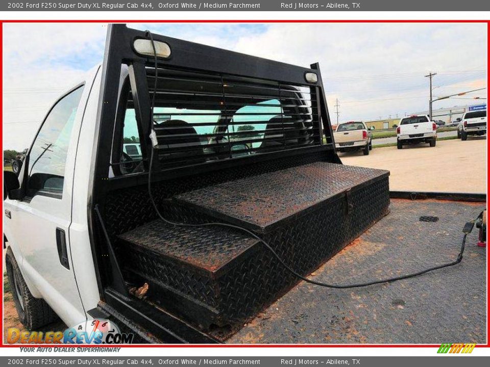 2002 Ford F250 Super Duty XL Regular Cab 4x4 Oxford White / Medium Parchment Photo #26