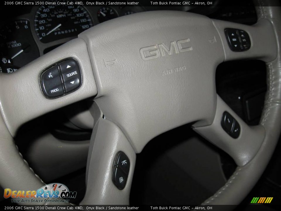 2006 GMC Sierra 1500 Denali Crew Cab 4WD Onyx Black / Sandstone leather Photo #11