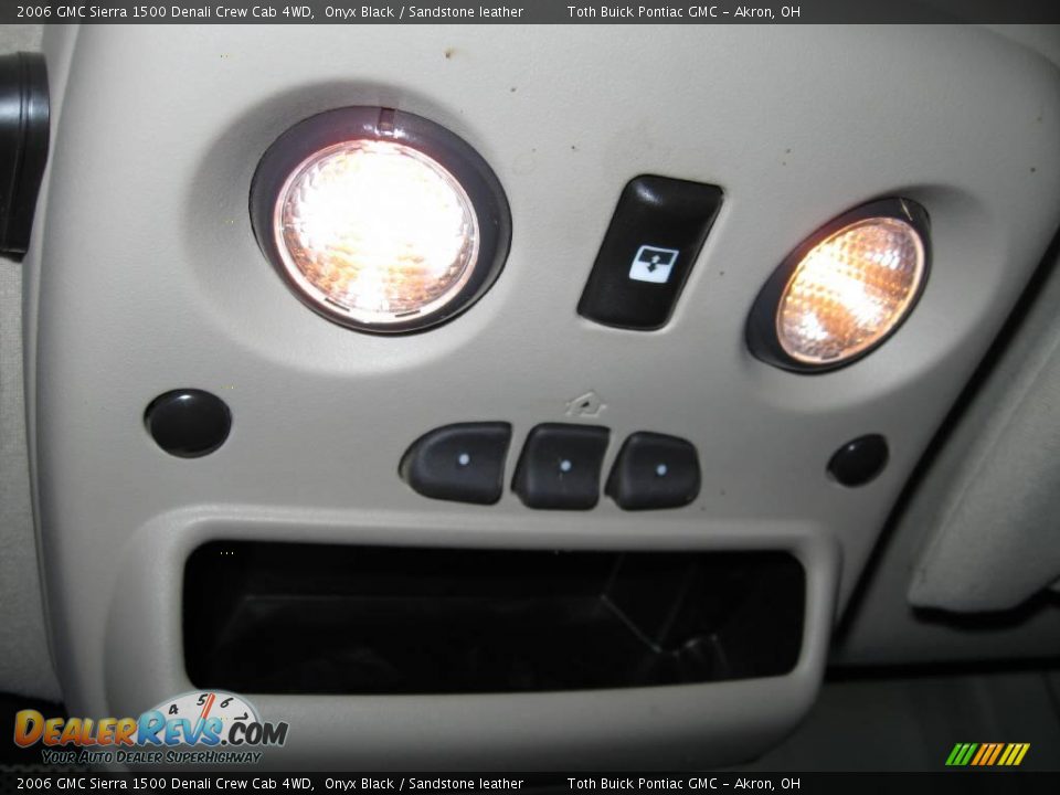 2006 GMC Sierra 1500 Denali Crew Cab 4WD Onyx Black / Sandstone leather Photo #14