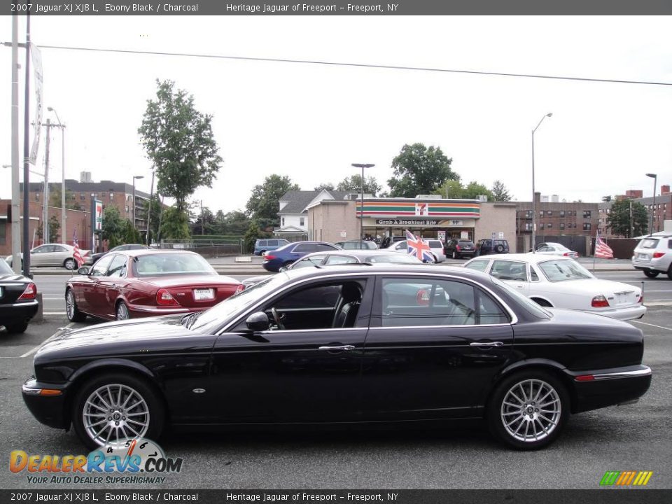 2007 Jaguar XJ XJ8 L Ebony Black / Charcoal Photo #3