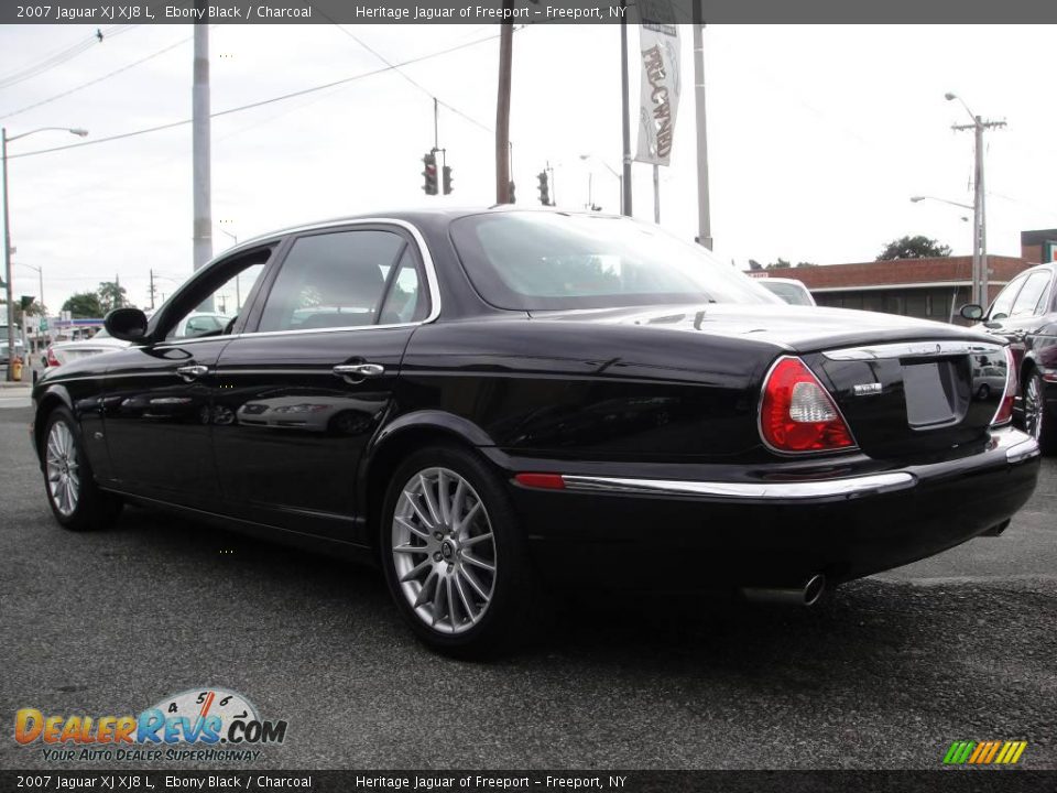 2007 Jaguar XJ XJ8 L Ebony Black / Charcoal Photo #4