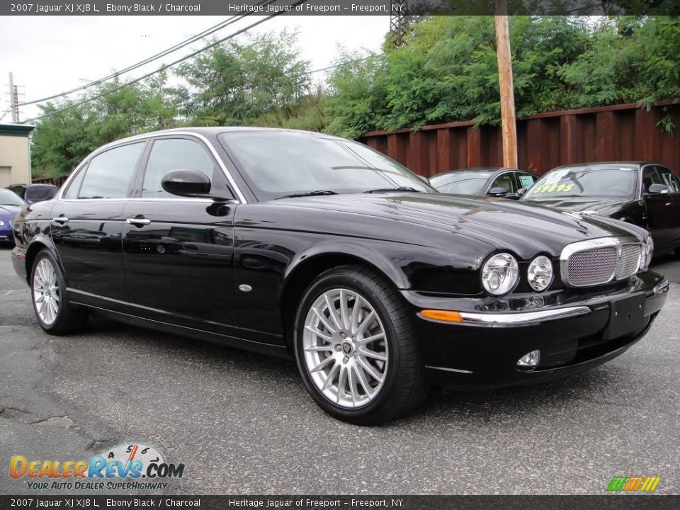 2007 Jaguar XJ XJ8 L Ebony Black / Charcoal Photo #8