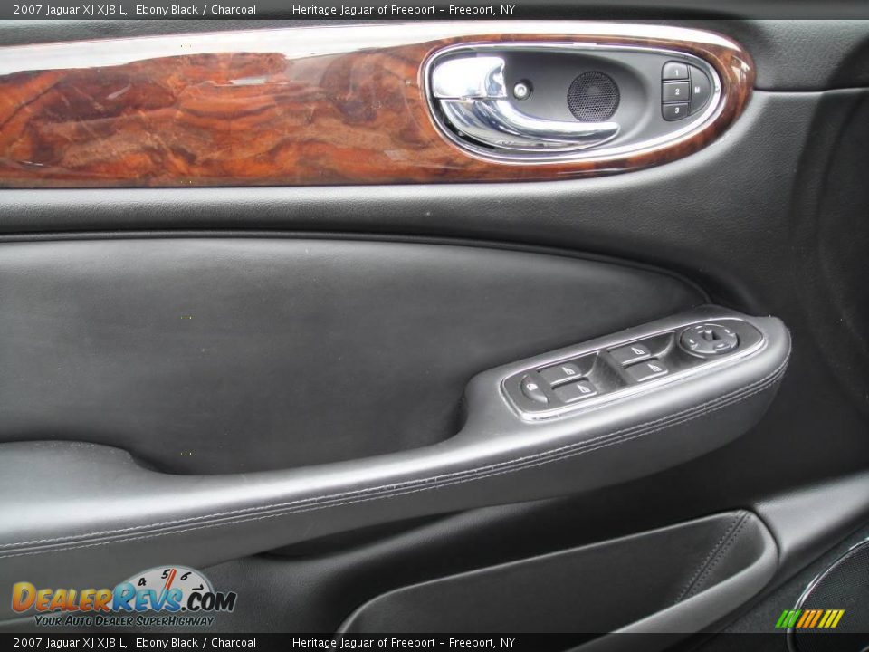 2007 Jaguar XJ XJ8 L Ebony Black / Charcoal Photo #12