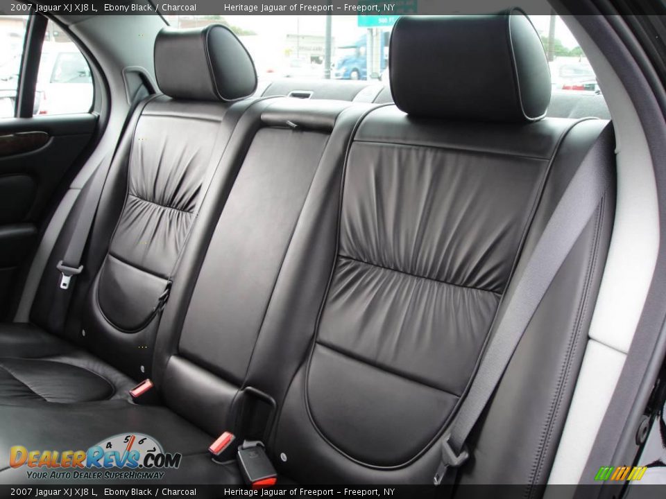 2007 Jaguar XJ XJ8 L Ebony Black / Charcoal Photo #18