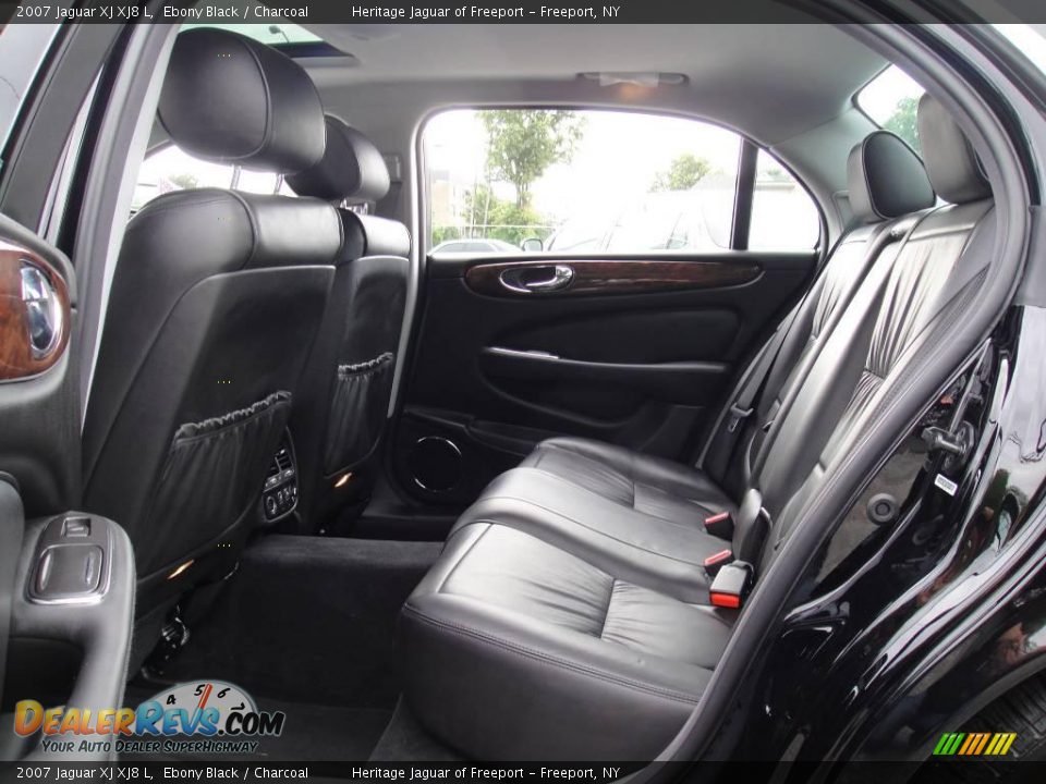 2007 Jaguar XJ XJ8 L Ebony Black / Charcoal Photo #19