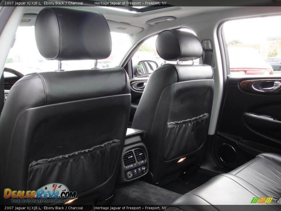 2007 Jaguar XJ XJ8 L Ebony Black / Charcoal Photo #20