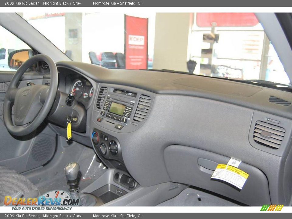 2009 Kia Rio Sedan Midnight Black / Gray Photo #12