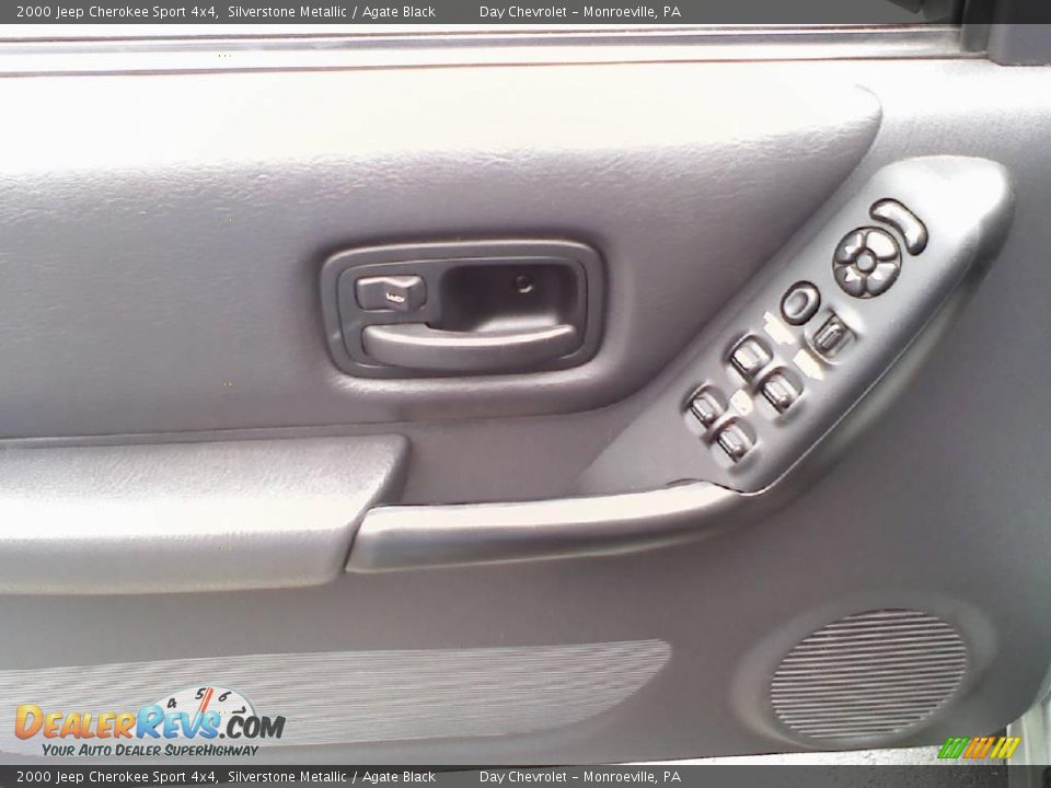 2000 Jeep Cherokee Sport 4x4 Silverstone Metallic / Agate Black Photo #8