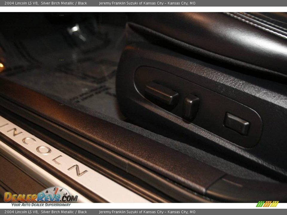 2004 Lincoln LS V8 Silver Birch Metallic / Black Photo #7