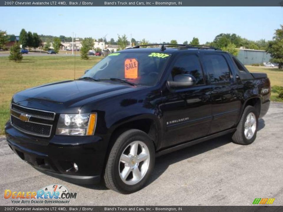 2007 Chevrolet Avalanche LTZ 4WD Black / Ebony Photo #10