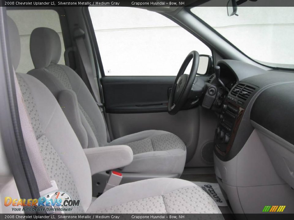 2008 Chevrolet Uplander LS Silverstone Metallic / Medium Gray Photo #5