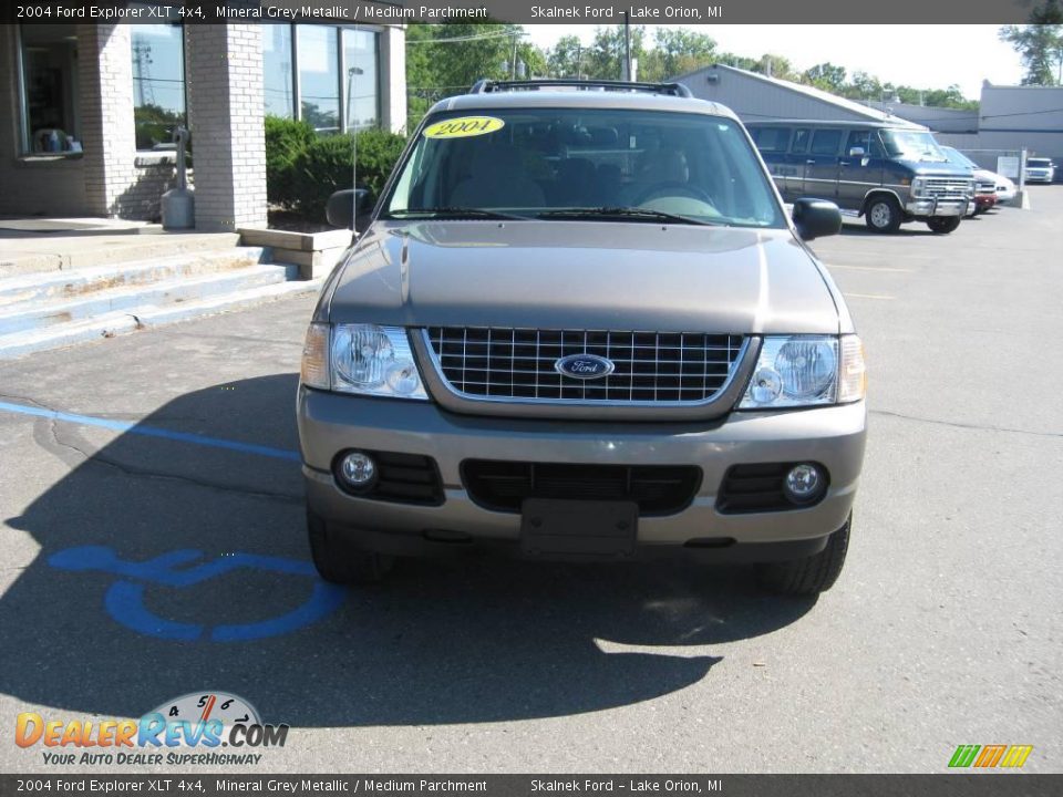 2004 Ford Explorer XLT 4x4 Mineral Grey Metallic / Medium Parchment Photo #4