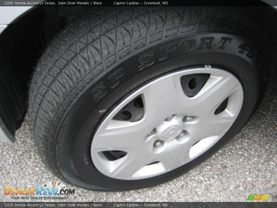 2005 Honda Accord LX Sedan Satin Silver Metallic / Black Photo #8