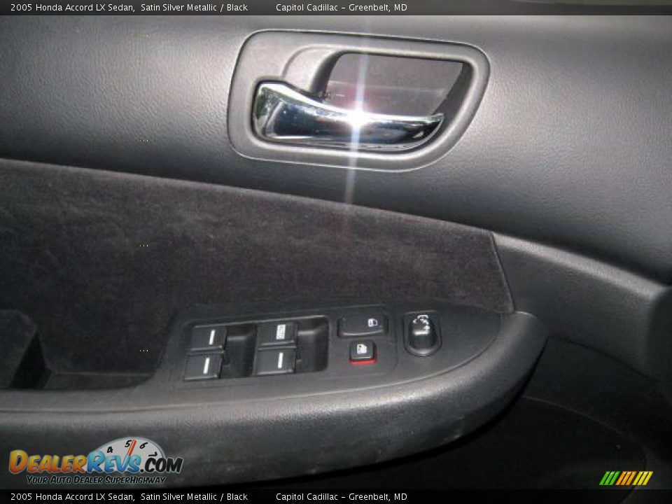 2005 Honda Accord LX Sedan Satin Silver Metallic / Black Photo #15