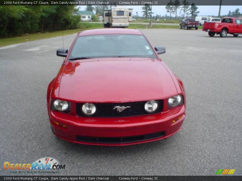 2009 Ford Mustang GT Coupe Dark Candy Apple Red / Dark Charcoal Photo #2