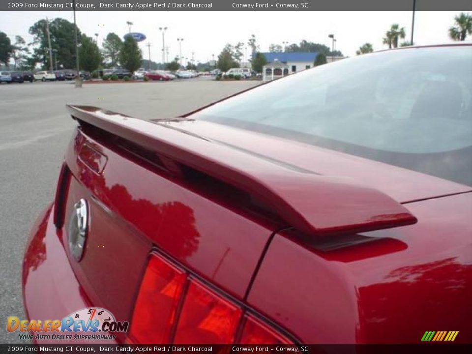 2009 Ford Mustang GT Coupe Dark Candy Apple Red / Dark Charcoal Photo #16