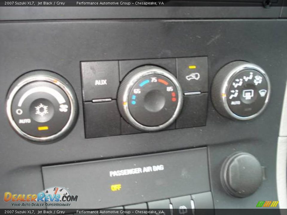 2007 Suzuki XL7 Jet Black / Grey Photo #14