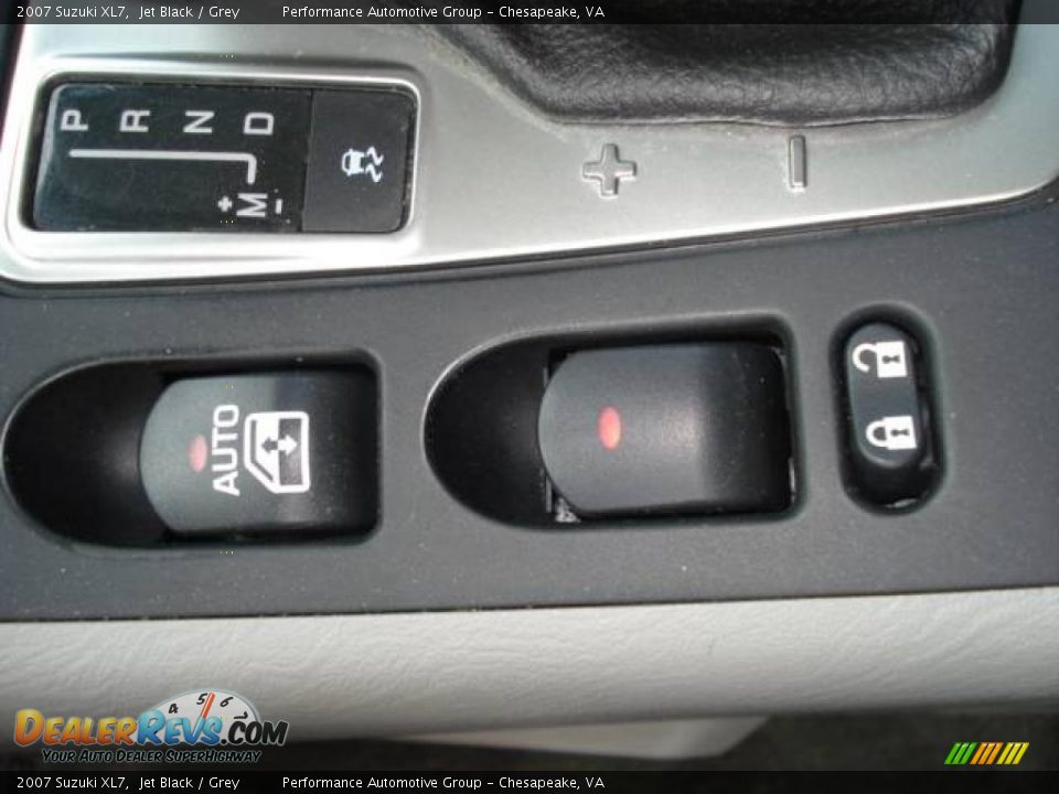 2007 Suzuki XL7 Jet Black / Grey Photo #17