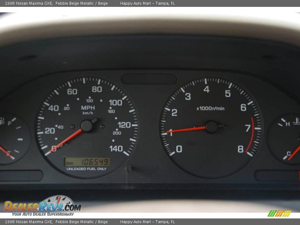 1998 Nissan Maxima GXE Pebble Beige Metallic / Beige Photo #14