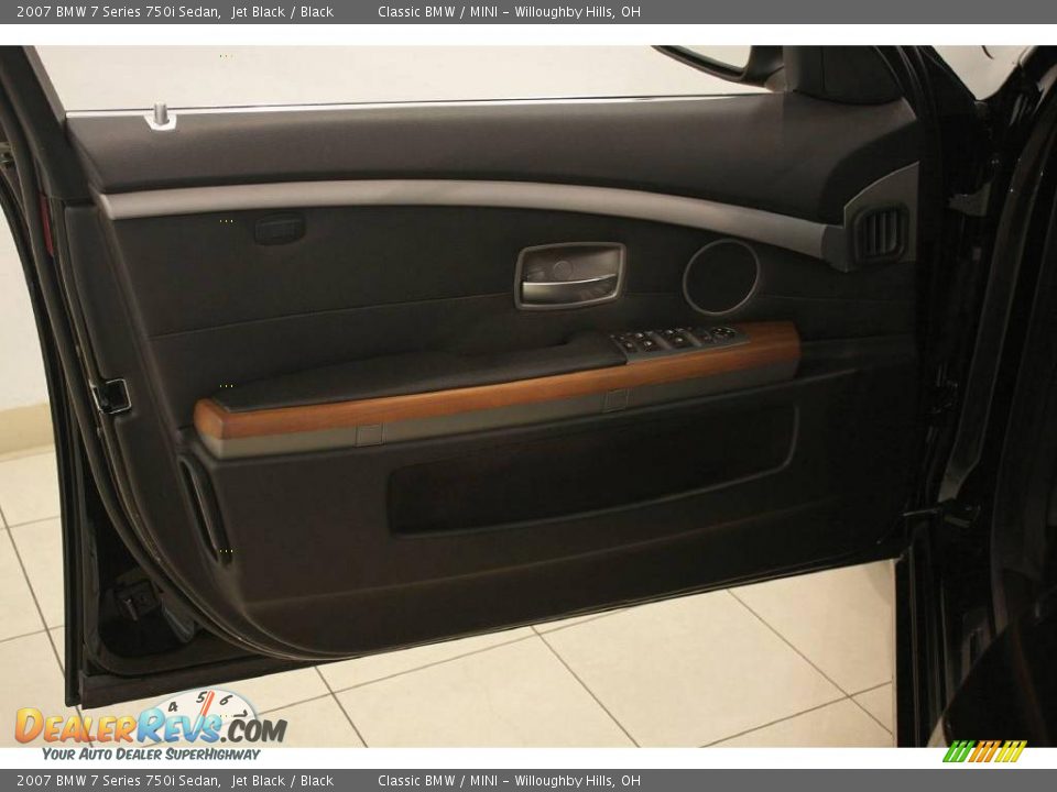 2007 BMW 7 Series 750i Sedan Jet Black / Black Photo #8