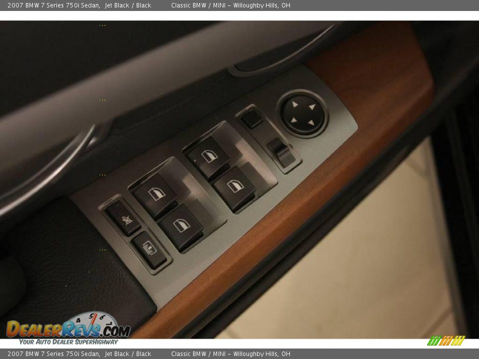 2007 BMW 7 Series 750i Sedan Jet Black / Black Photo #9