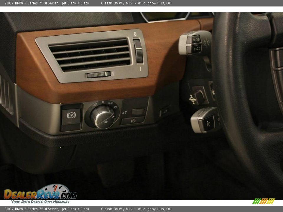 2007 BMW 7 Series 750i Sedan Jet Black / Black Photo #11